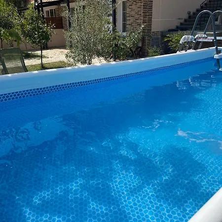 Swimming Pool - Enmar Berat Uznove